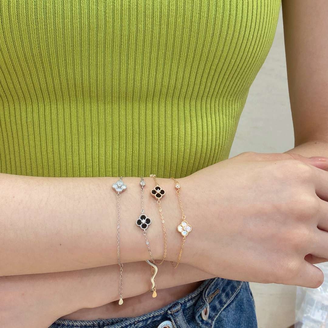 [Perla Lux]Delicate Four Leaf Clover Bracelet