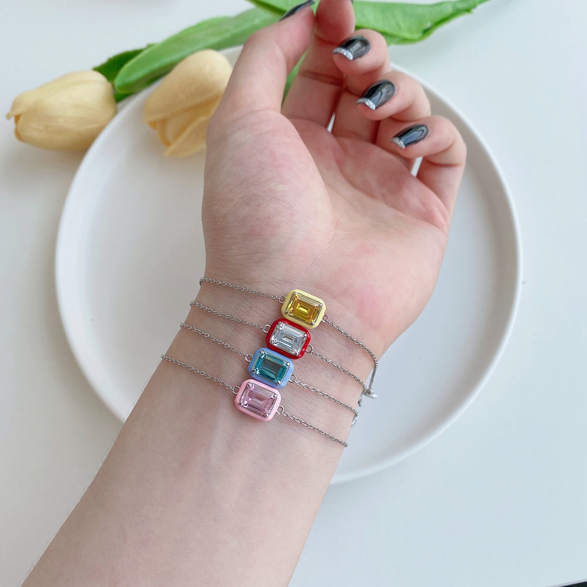 [Perla Lux]2.0 Carat Sparkling Colorful Emerald Cut Daily Bracelet