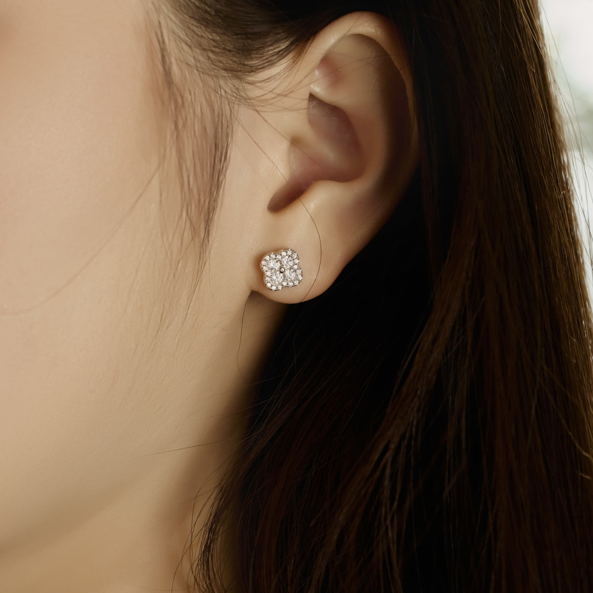 [Perla Lux]Four-Leaf Clover Flower Shaped Earrings