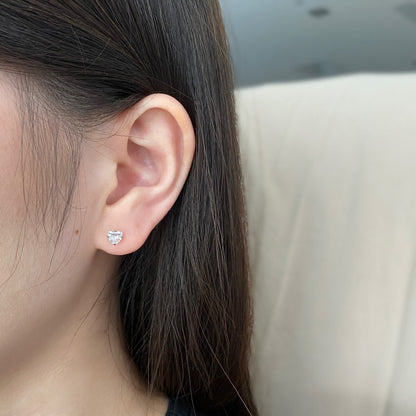 [Perla Lux]Sparkling Heart Shaped Simple Earrings