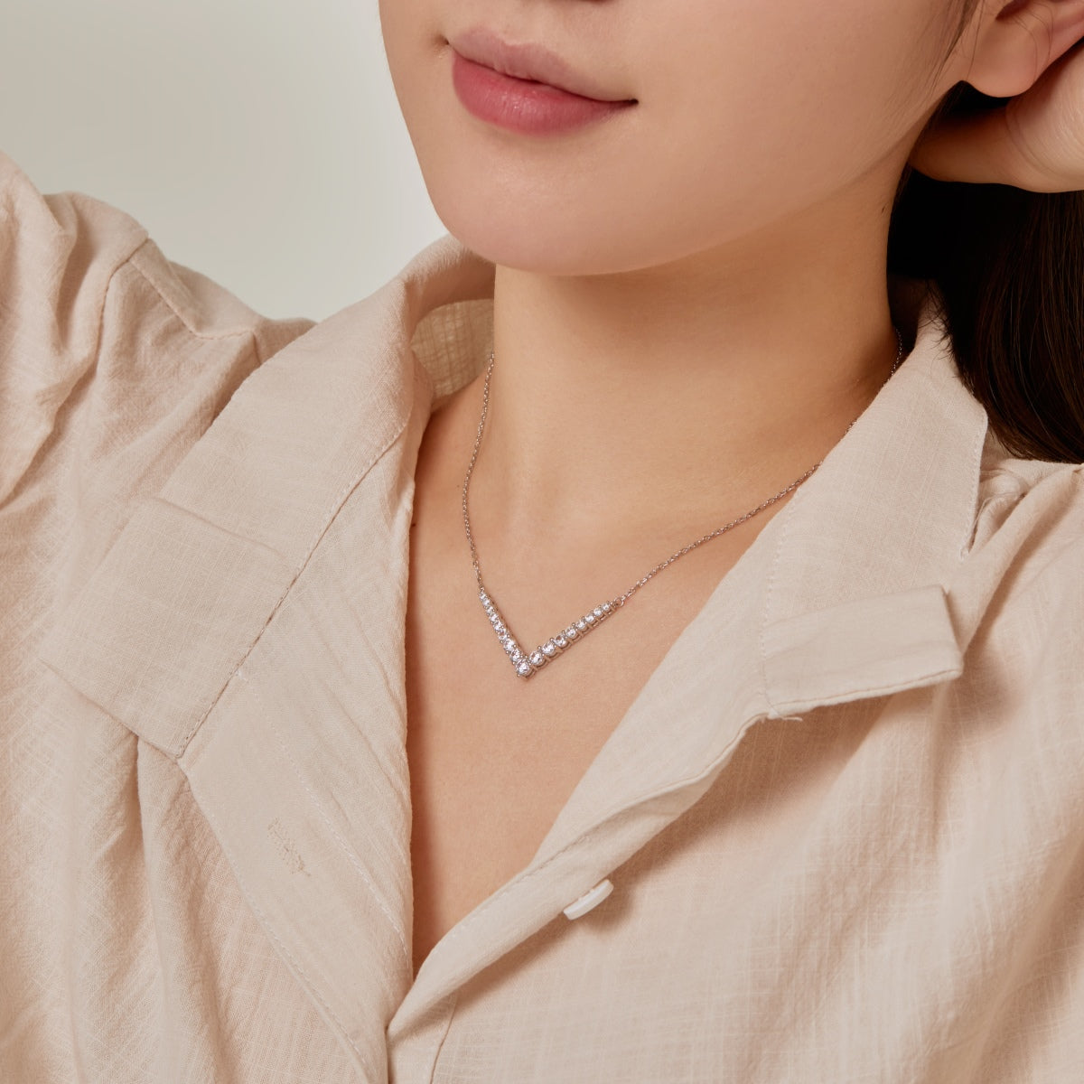 [Perla Lux]Ornate Round Cut Necklace