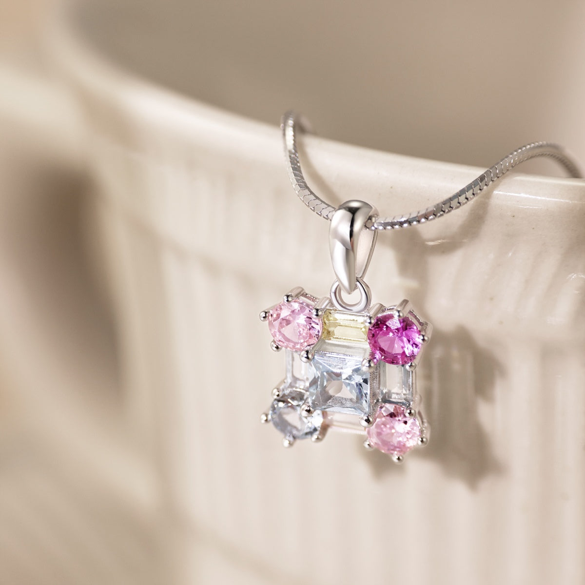 [Perla Lux]Gorgeous Multi Colorful Necklace