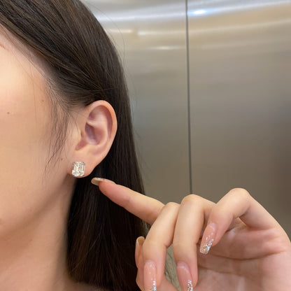 [Perla Lux]Dazzling Square Shape Earrings