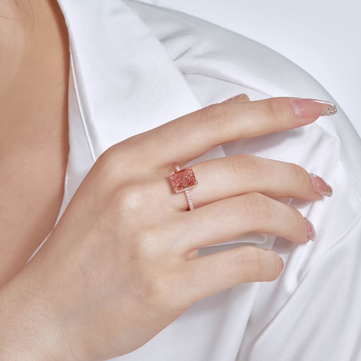 [Perla Lux]4.0 Carat Luxurious Engagement Ring