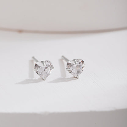 [Perla Lux]Sparkling Heart Shaped Simple Earrings