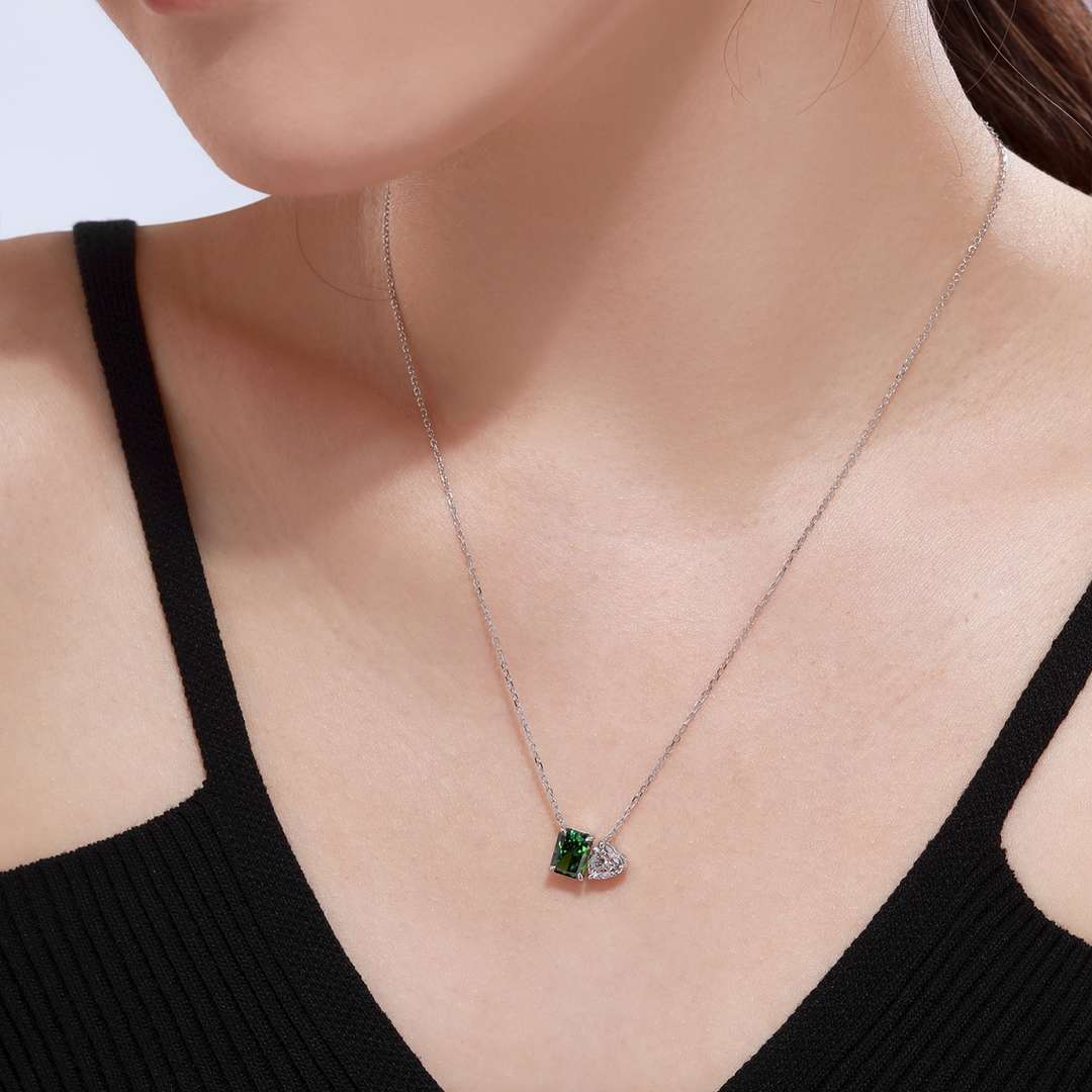 [Perla Lux]Dazzling Square & Heart Shape Necklace