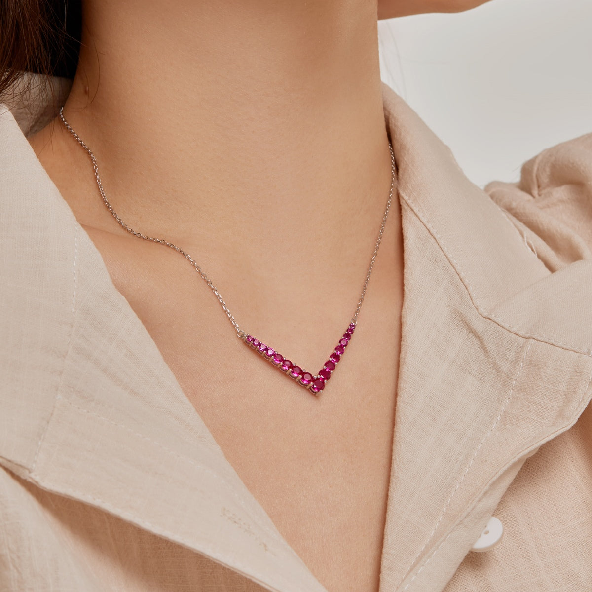 [Perla Lux]Ornate Round Cut Necklace