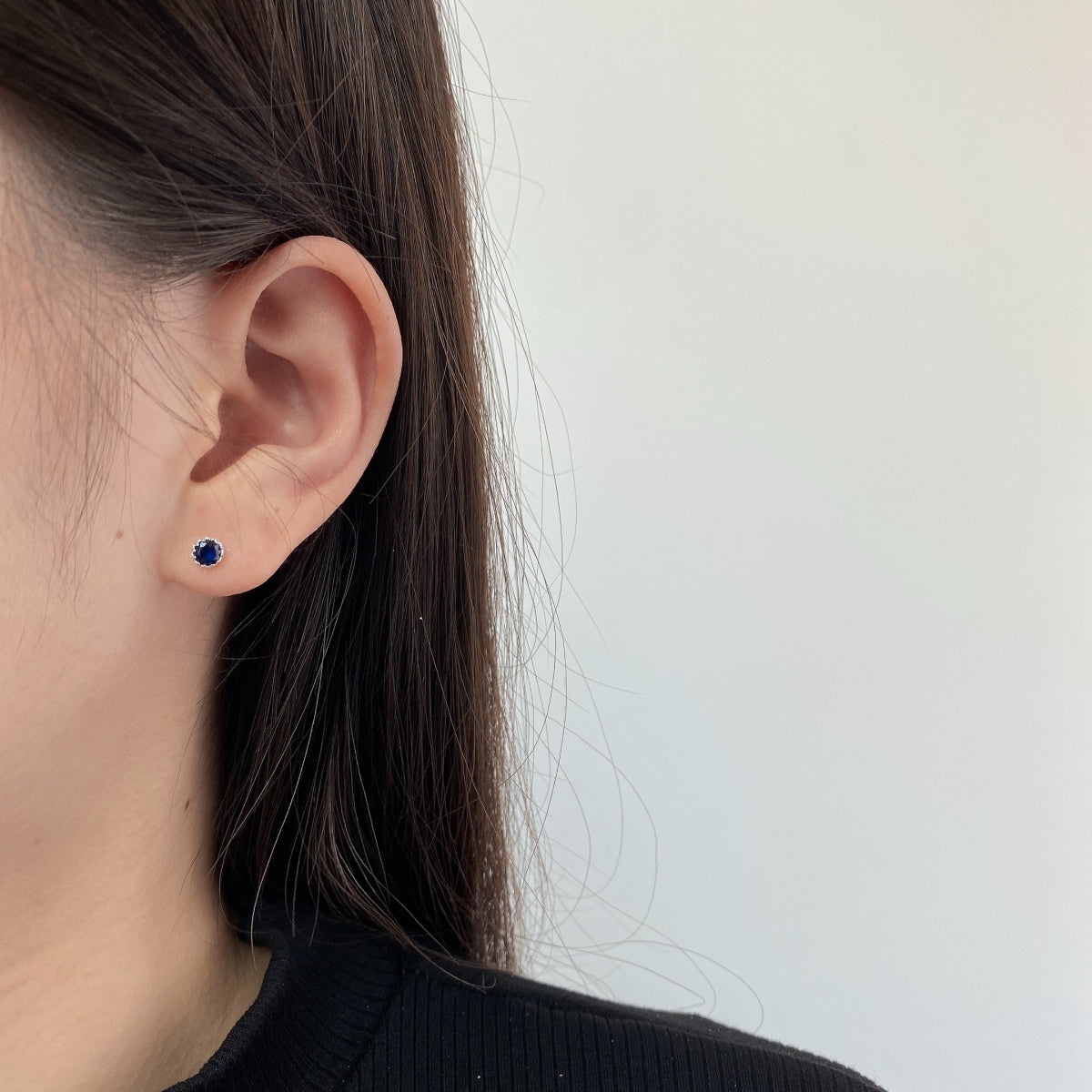 [Perla Lux]Sparkling Colorful Round Shape Earrings
