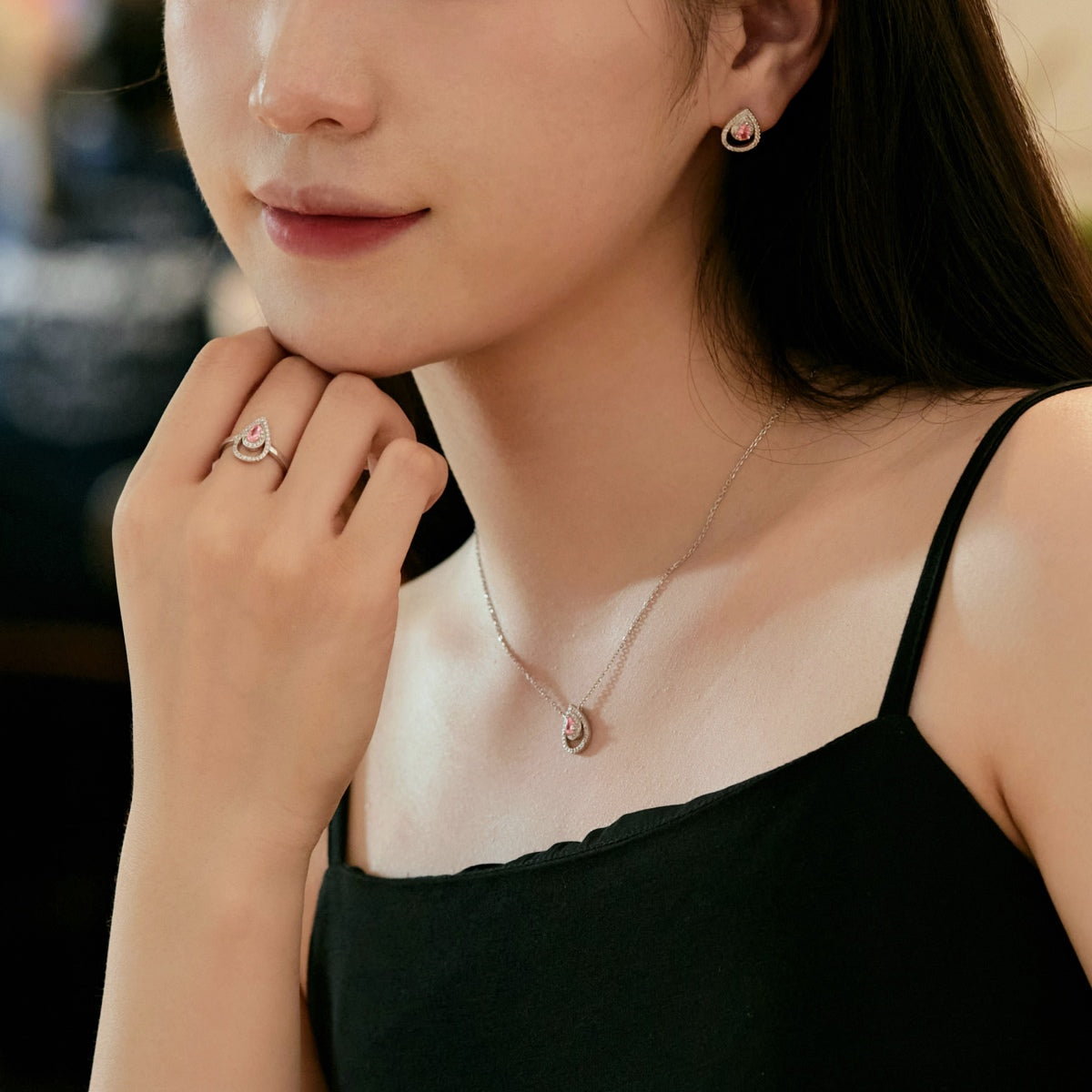 [Perla Lux]Sparkling Pear Cut Necklace