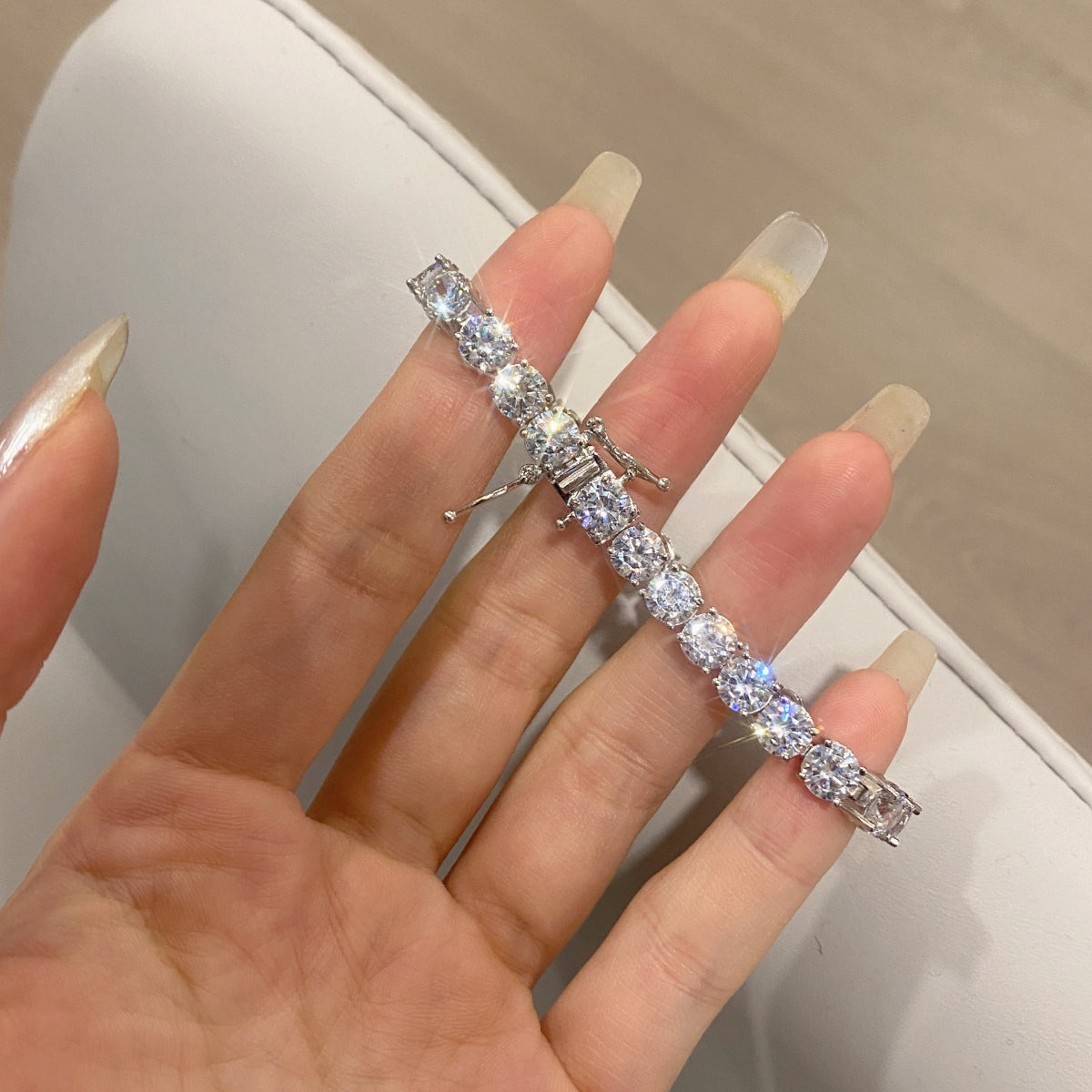 [Perla Lux]Ornate Sparkling Round Cut Wedding Bracelet