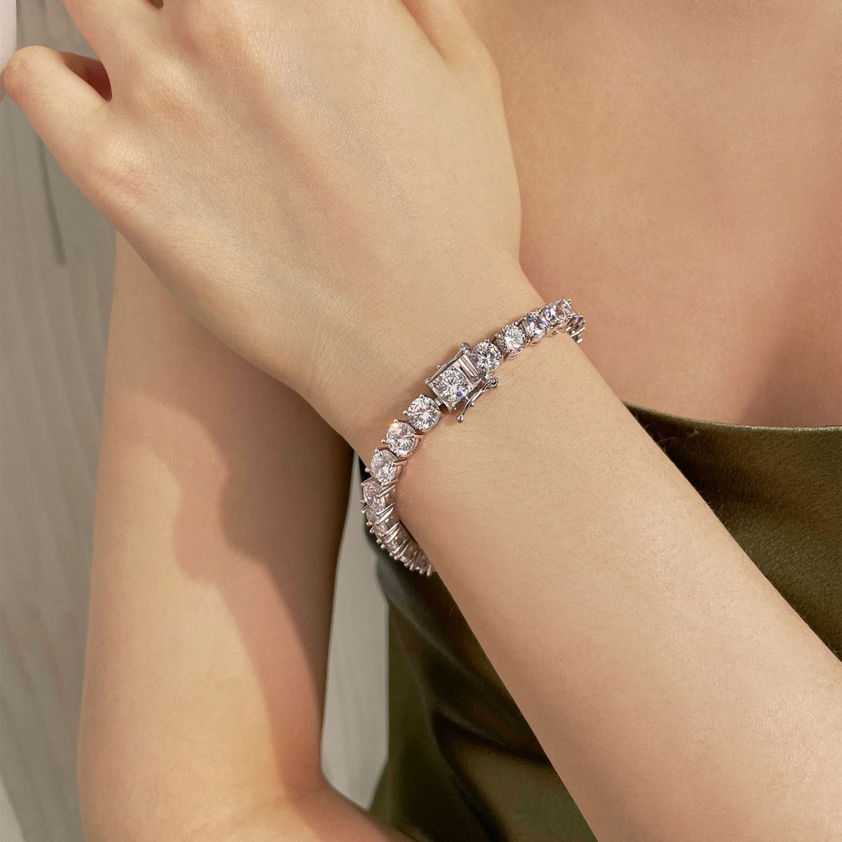 [Perla Lux]0.75 Carat Dazzling Round Cut Wedding Bracelet