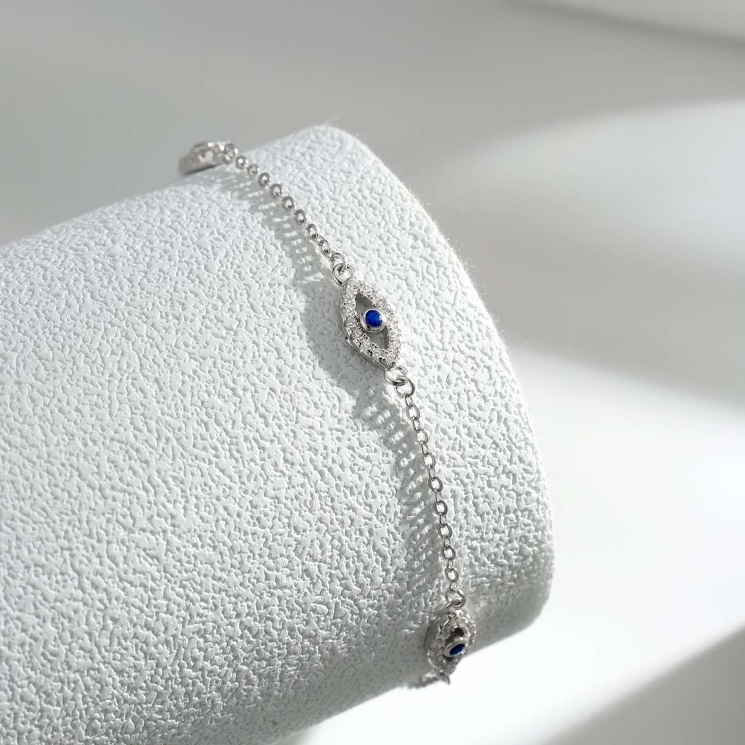 [Perla Lux]Evil Eye Shape Pendent Necklace