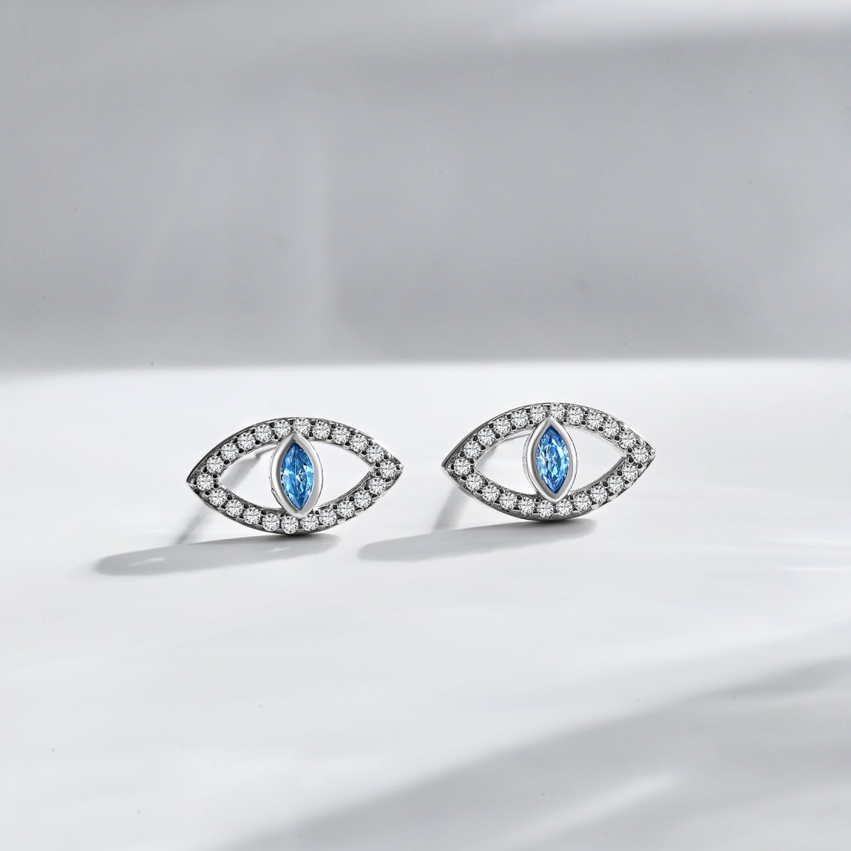 [Perla Lux]Blue Devil Eyes Hollow Stud Earrings
