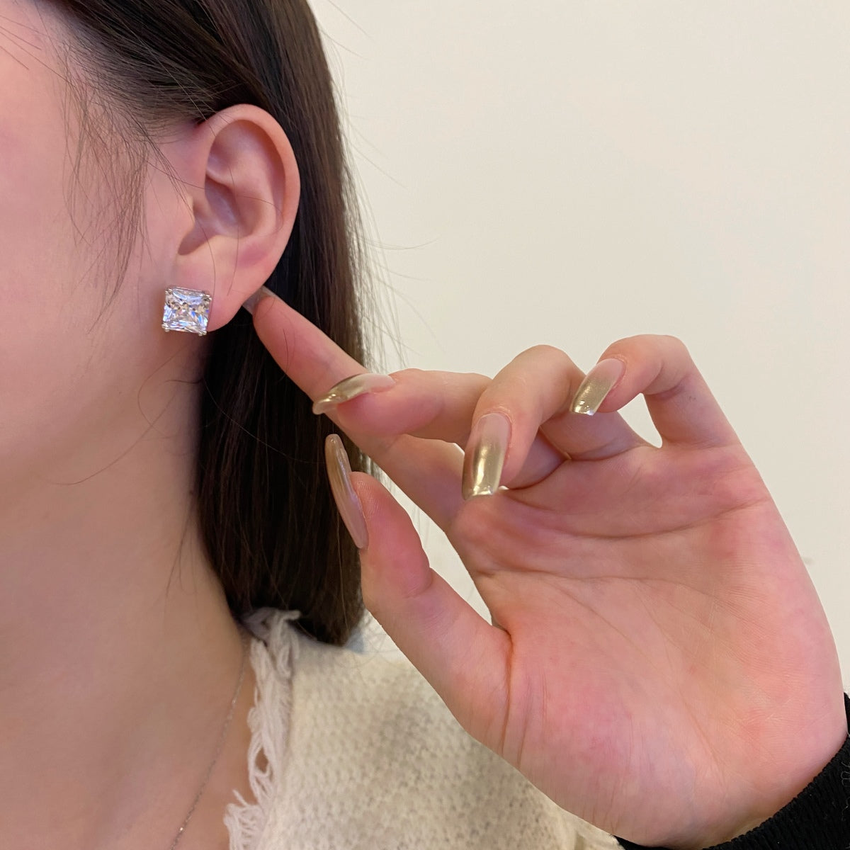[Perla Lux]Delicate Square Shape Earrings