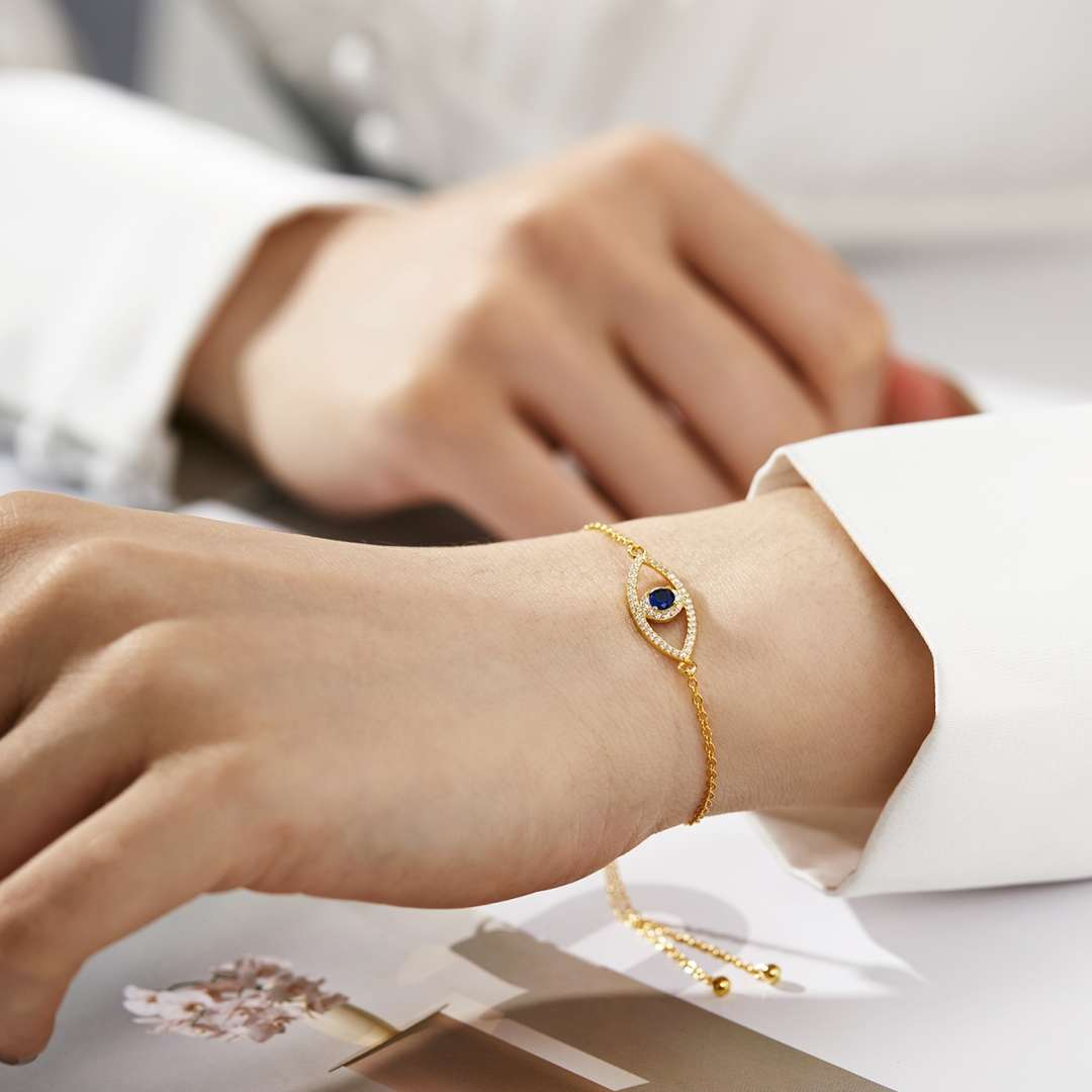 [Perla Lux]Devil's Eye Hollow Design Bracelet