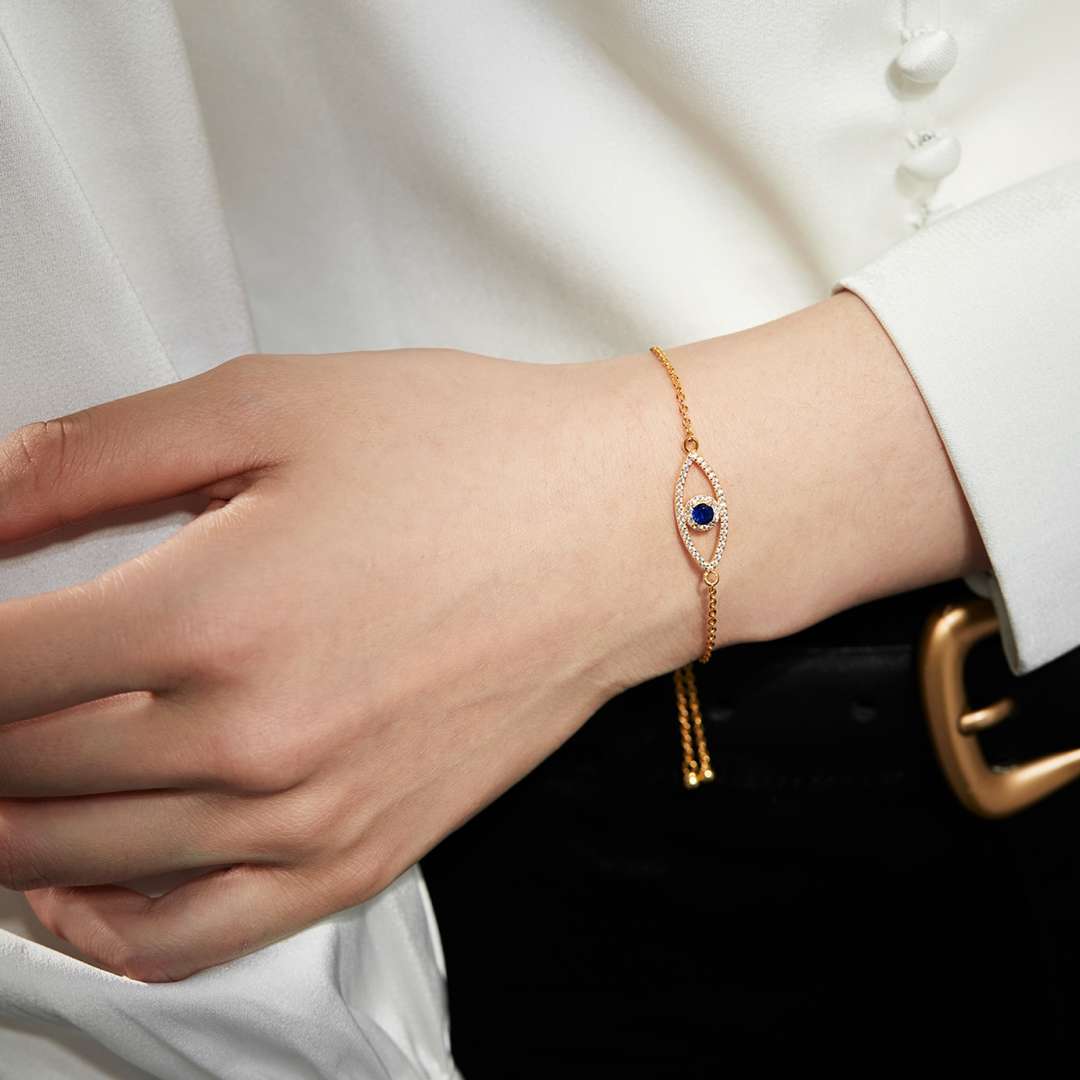 [Perla Lux]Devil's Eye Hollow Design Bracelet