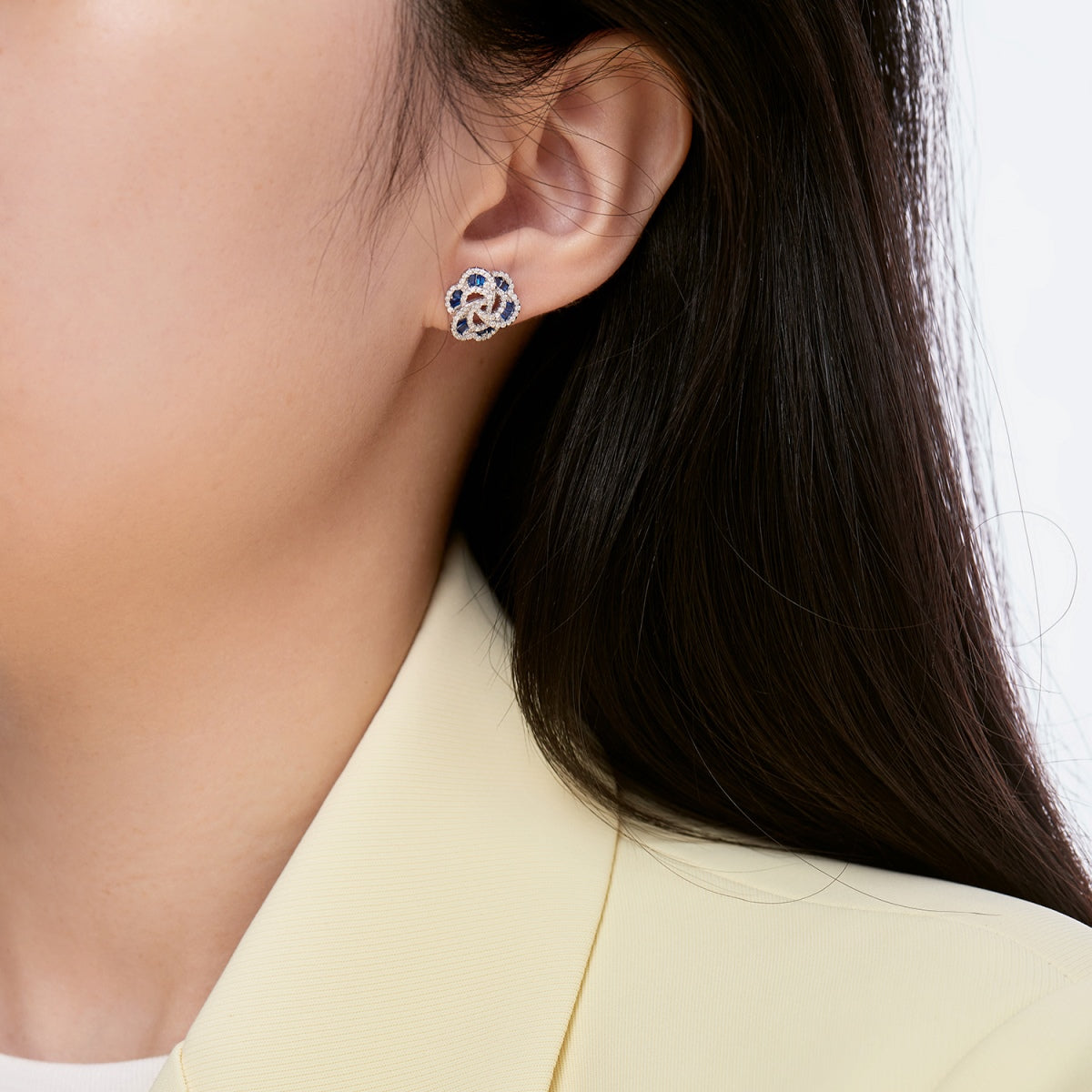 [Perla Lux]Exquisite Flower Shape Daily Earrings