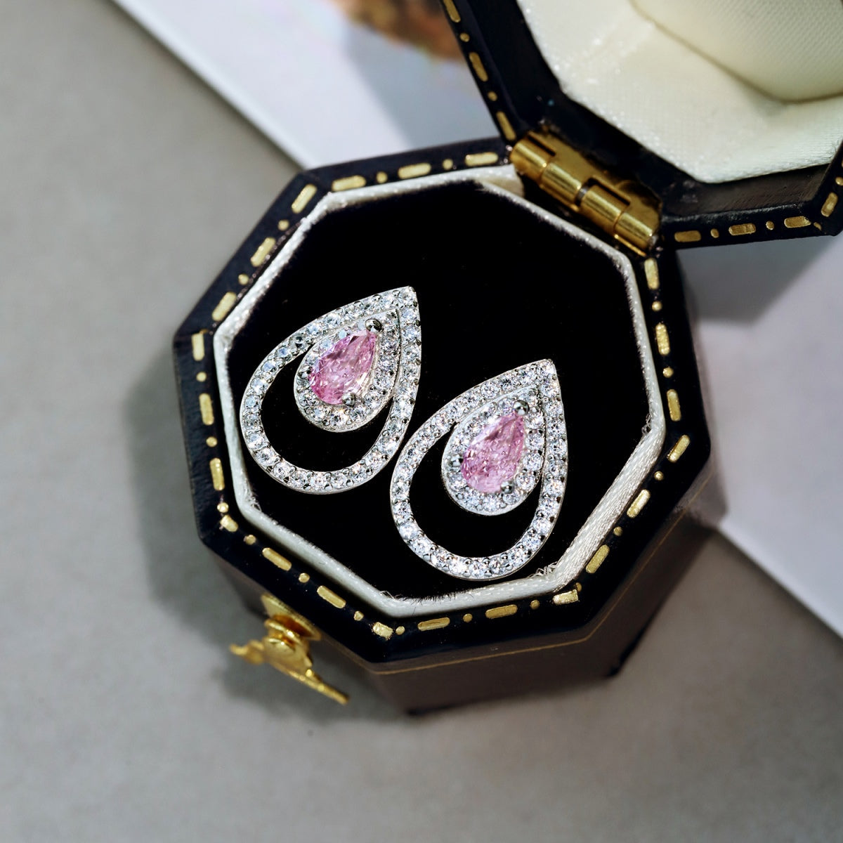 [Perla Lux]Sparkling Delicate Water Drop Shape Daily Earrings