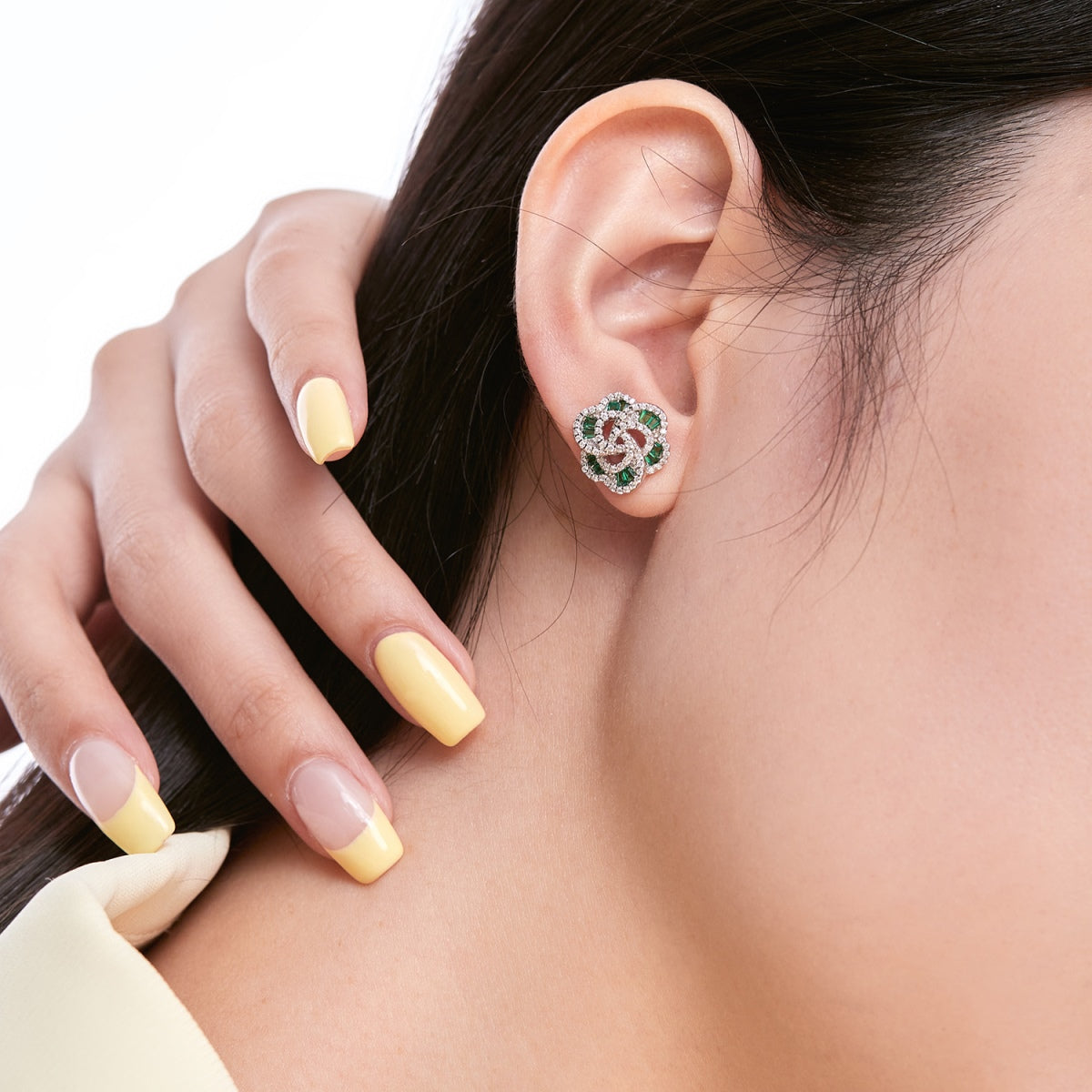 [Perla Lux]Exquisite Flower Shape Daily Earrings