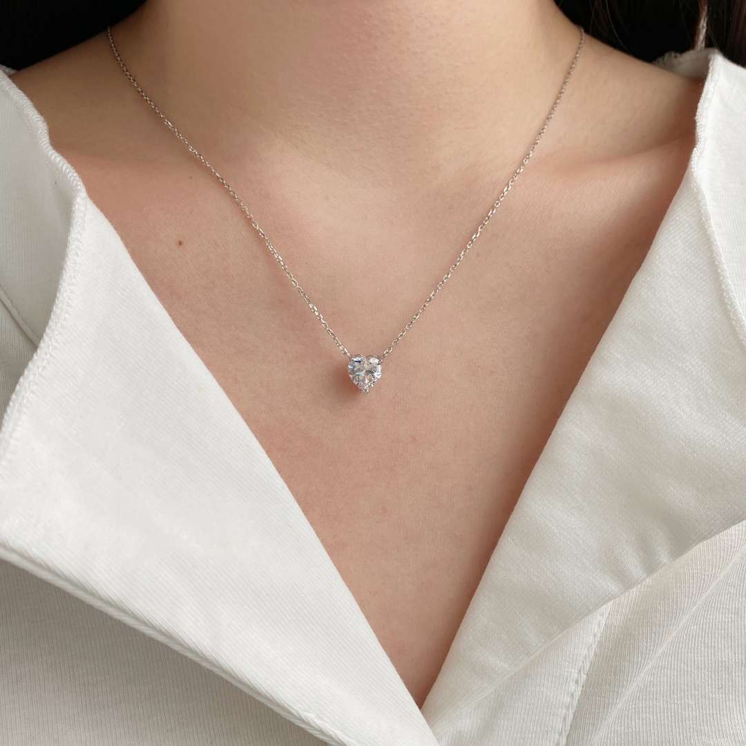 [Perla Lux]Heart Shape Main Stone Pendant Collarbone Necklace