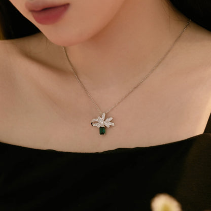 [Perla Lux]Luxurious Flower Shape Emerald Cut Necklace