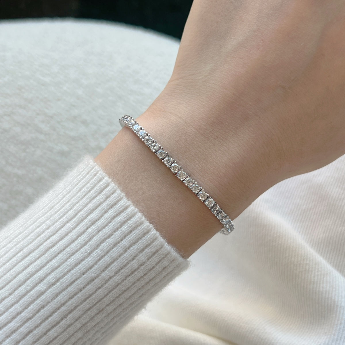 [Perla Lux]Dainty Charming Round Cut Tennis Bracelet
