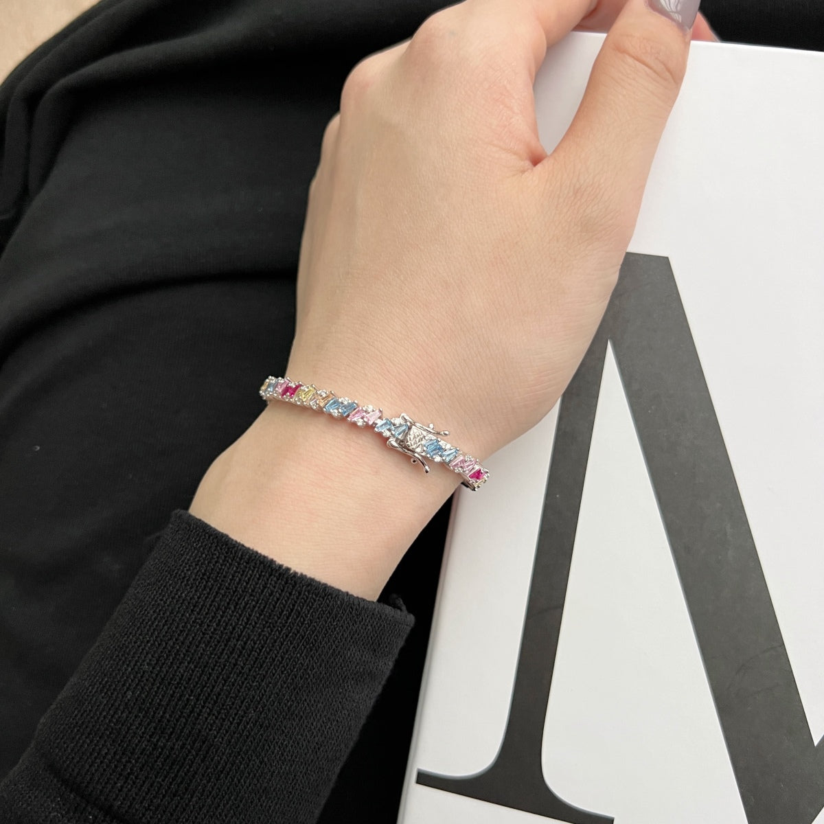 [Perla Lux]Ornate Sparkling Multi Cut Party Bracelet