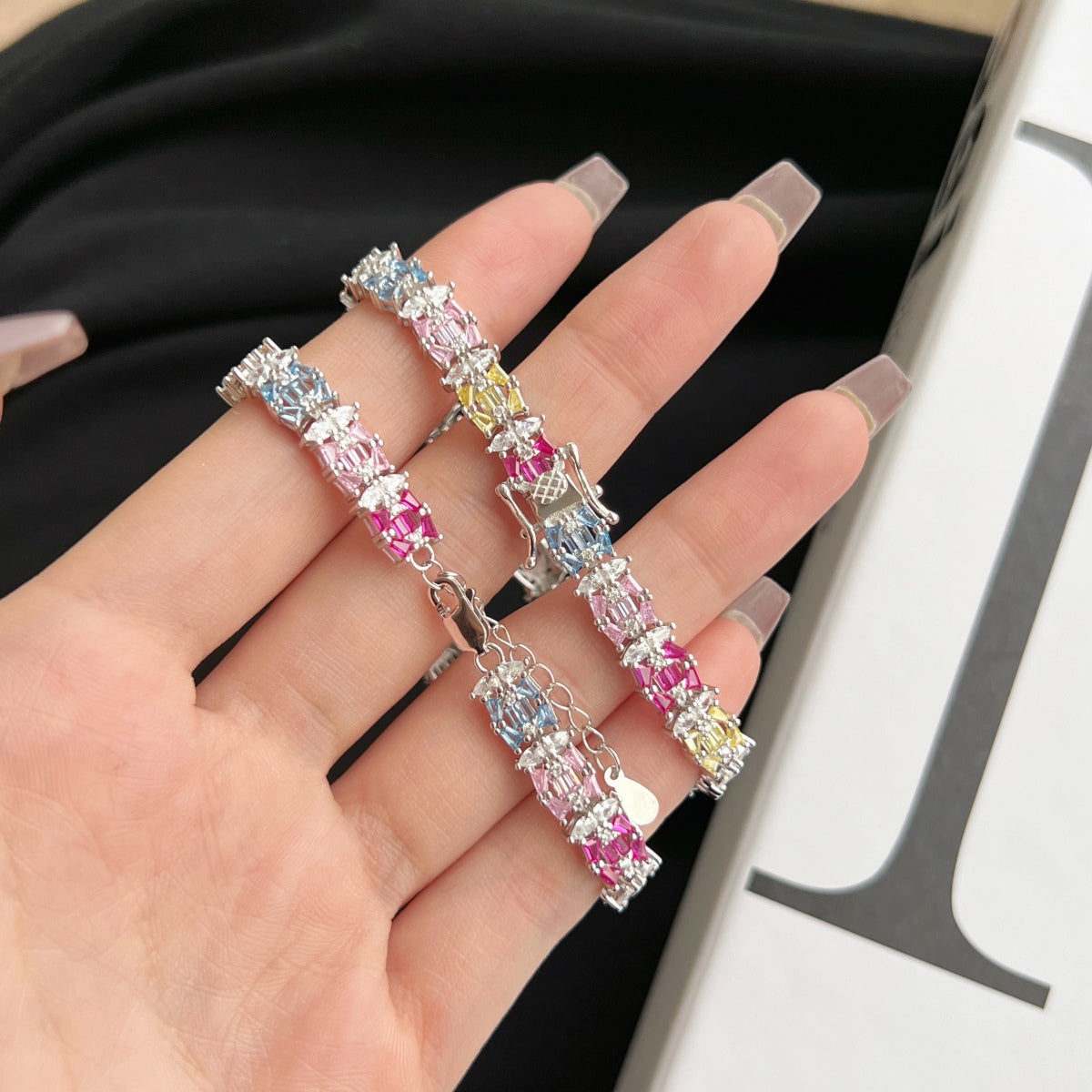 [Perla Lux]Delicate Colorful Multi Cut Party Bracelet