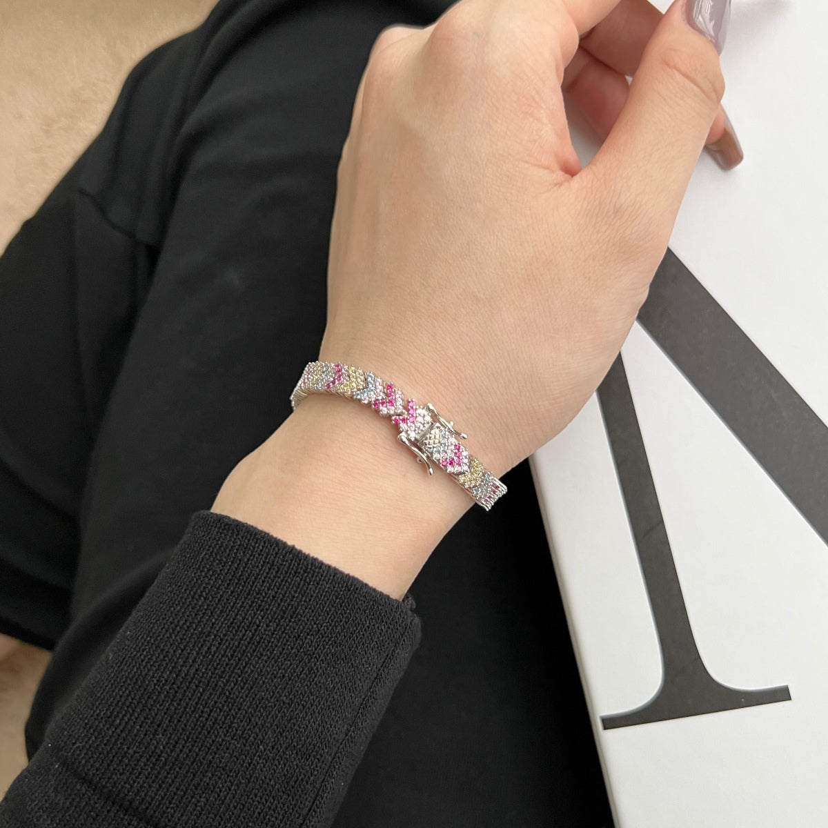 [Perla Lux]Ornate Sparkling Round Cut Party Bracelet