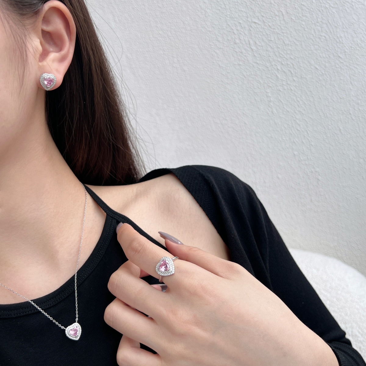 [Perla Lux]Dazzling Heart Shape Lover Earrings