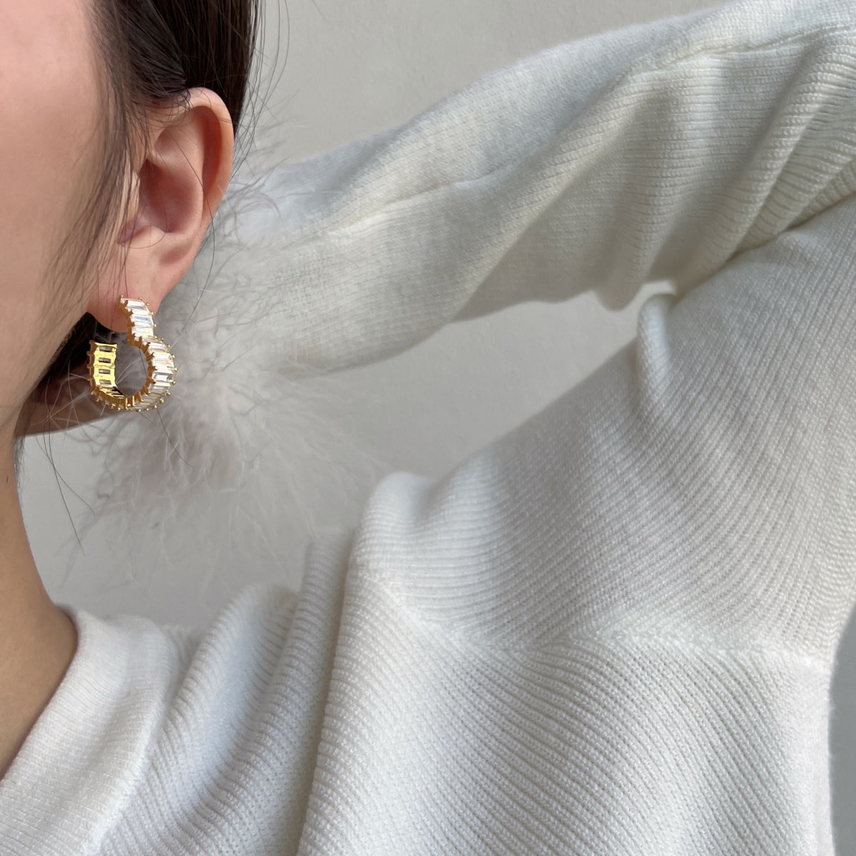 [Perla Lux]Radiant Heart Cutout Earrings