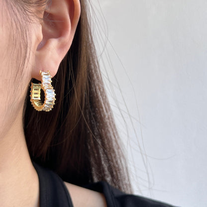 [Perla Lux]Radiant Heart Cutout Earrings