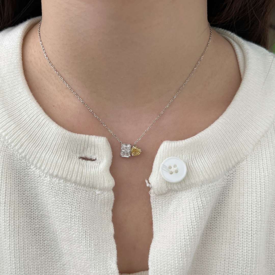 [Perla Lux]Dazzling Square & Heart Shape Necklace