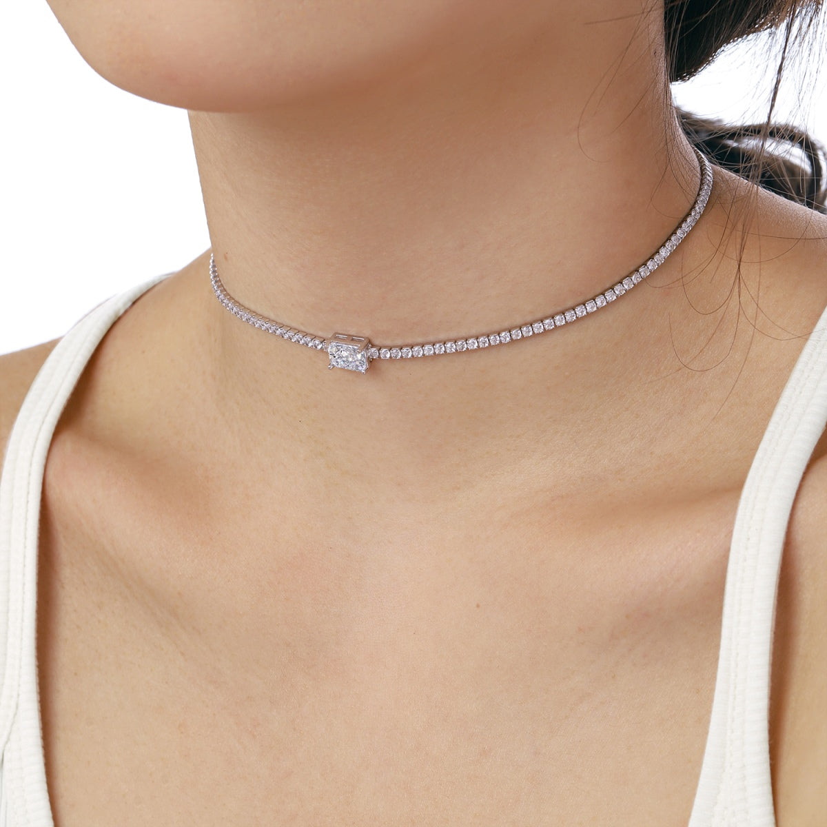 [Perla Lux]2.0 carat Ornate Emerald Cut Necklace