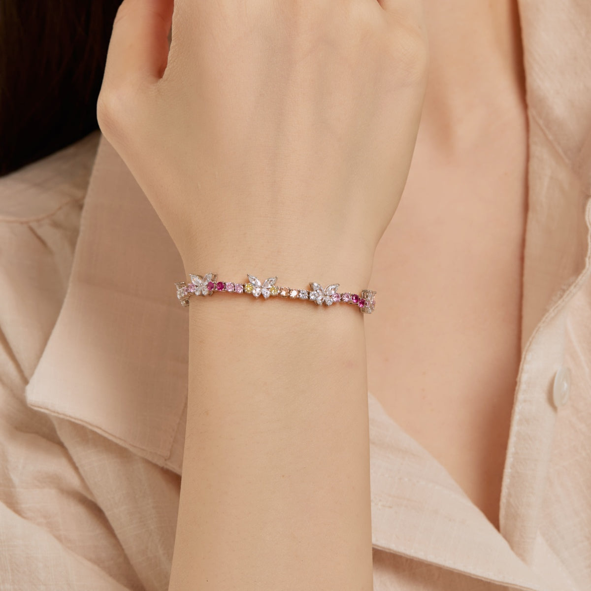 [Perla Lux]Ornate Colorful Butterfly Shape Round Cut Daily Bracelet