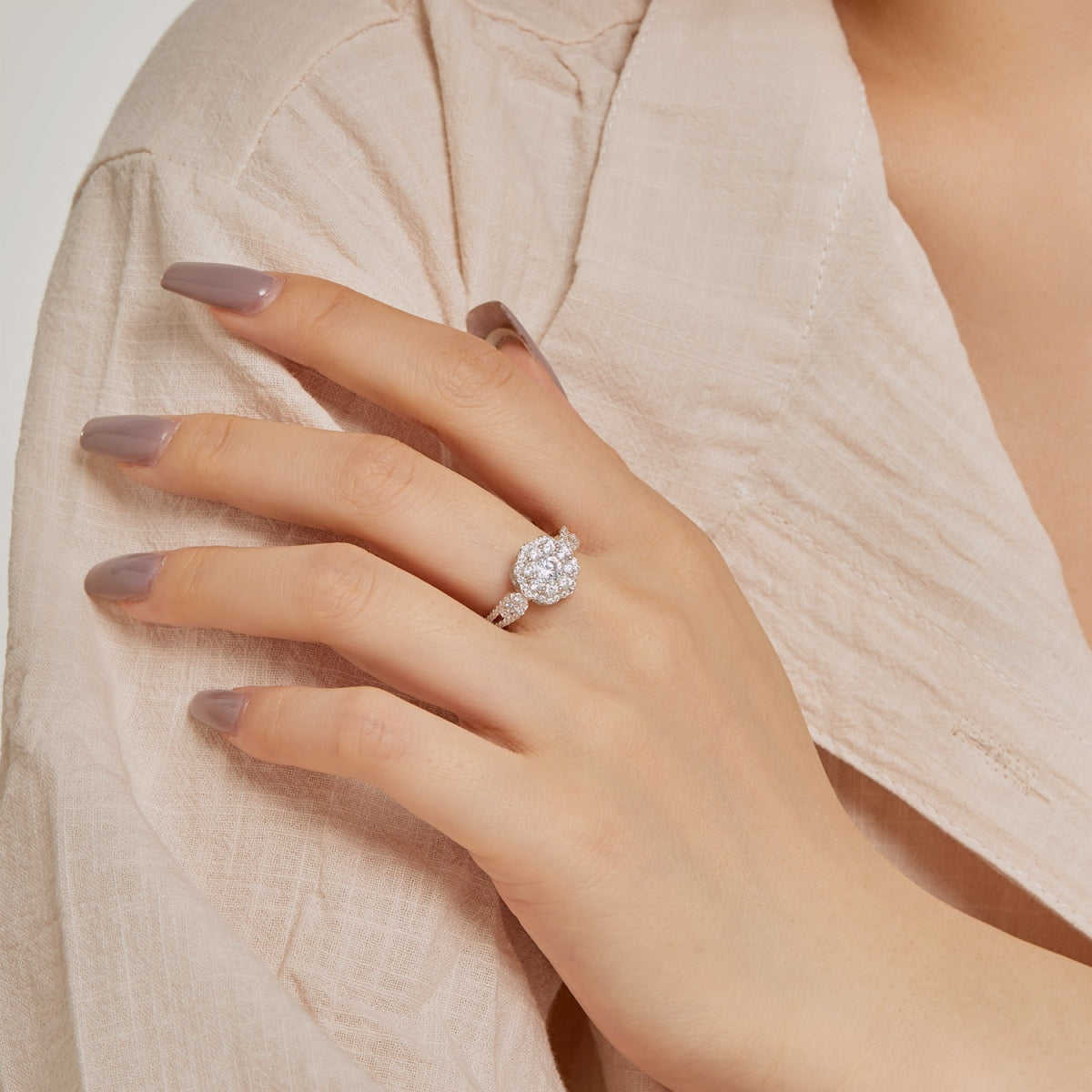 [Perla Lux]Delicate Colorful Round Cut Flower Shape Wedding Ring