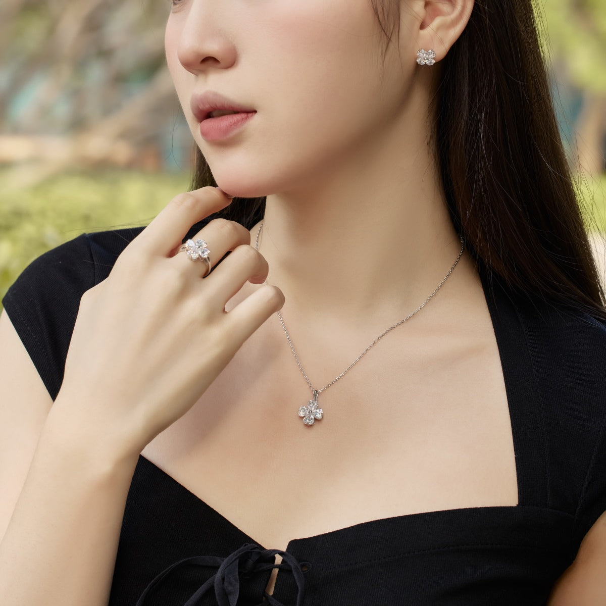 [Perla Lux]Heart-Shaped Four-Leaf Clover Bead Necklace