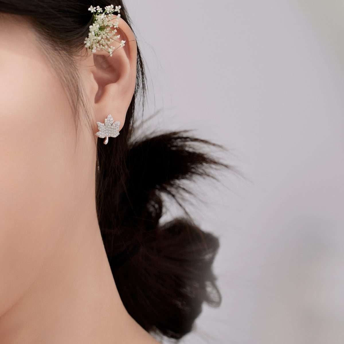[Perla Lux]Exquisite Maple Leaf Design Earrings