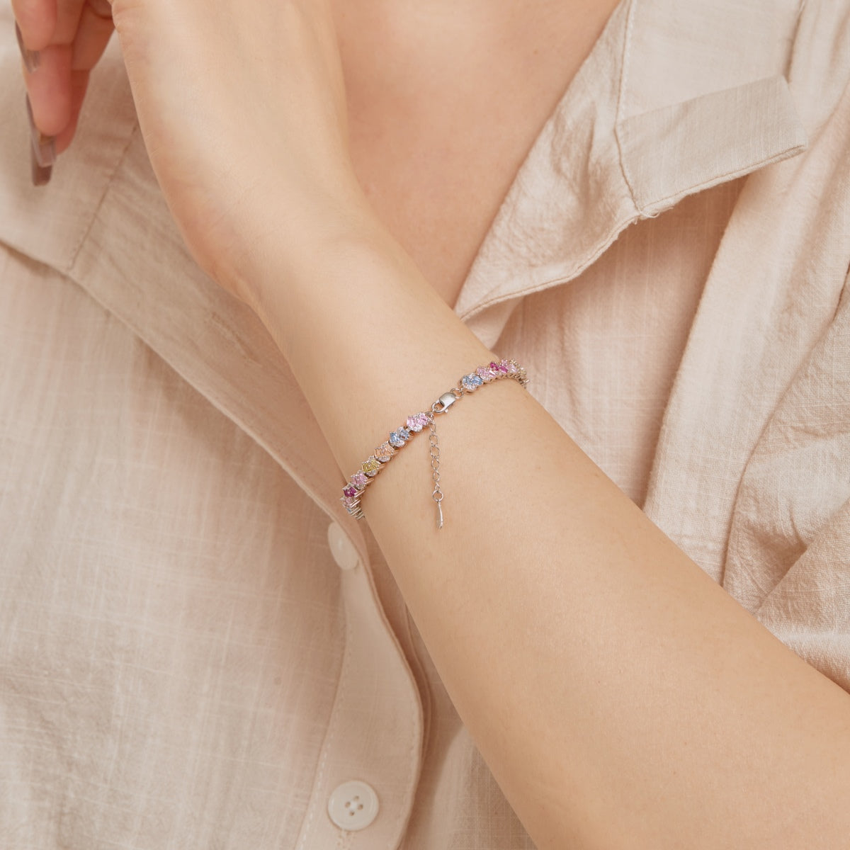 [Perla Lux]Ornate Colorful Flower Shape Party Bracelet