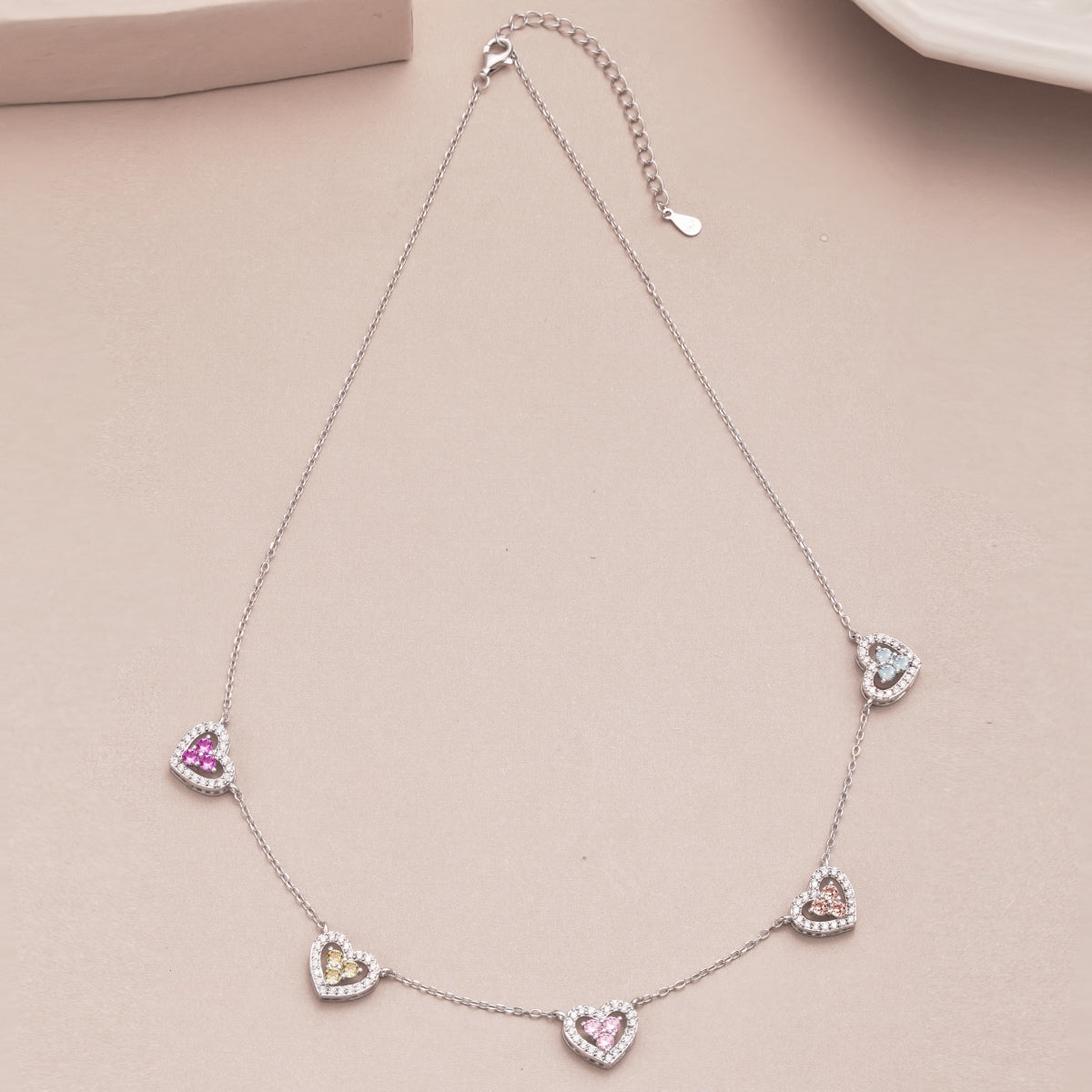 [Perla Lux]Sparkling Five Heart Necklace