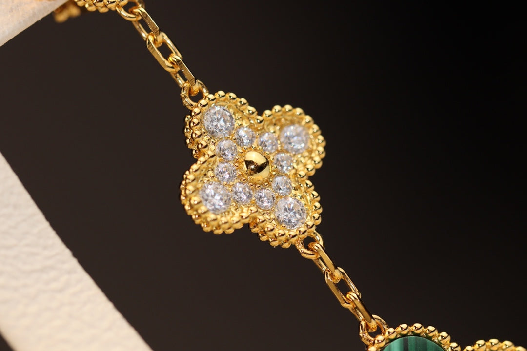 [Perla Lux]CLOVER EARRINGS GOLD MALACHITE DIAMOND 3 MOTIF