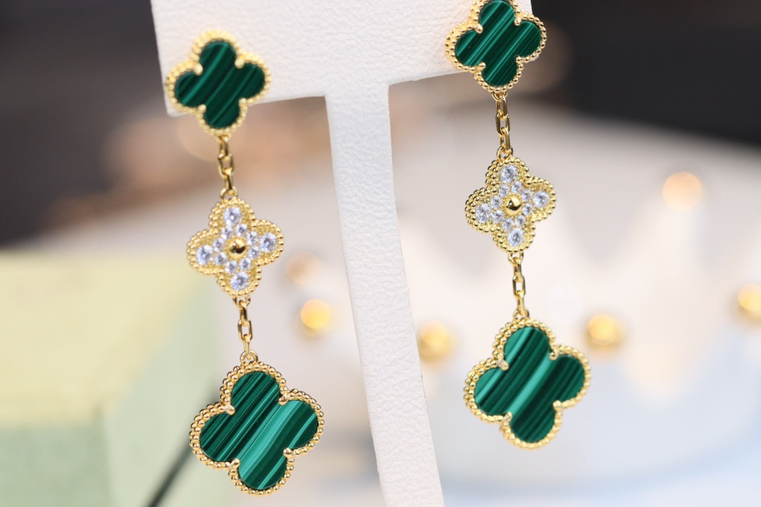 [Perla Lux]CLOVER EARRINGS GOLD MALACHITE DIAMOND 3 MOTIF