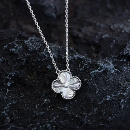 [Perla Lux]CLOVER  15MM DIAMOND LASER NECKLACE SILVER
