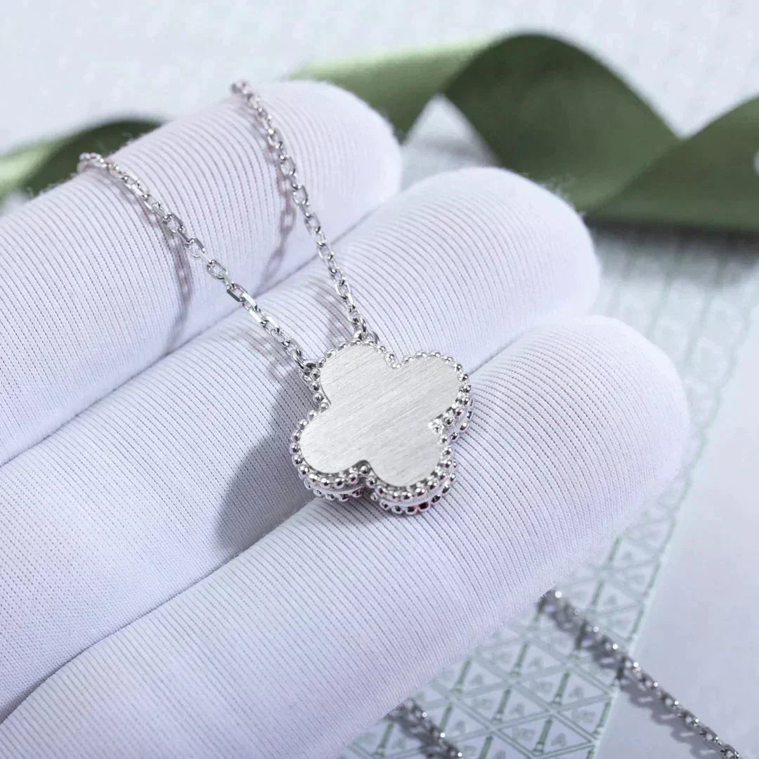 [Perla Lux]CLOVER  15MM DIAMOND LASER NECKLACE SILVER