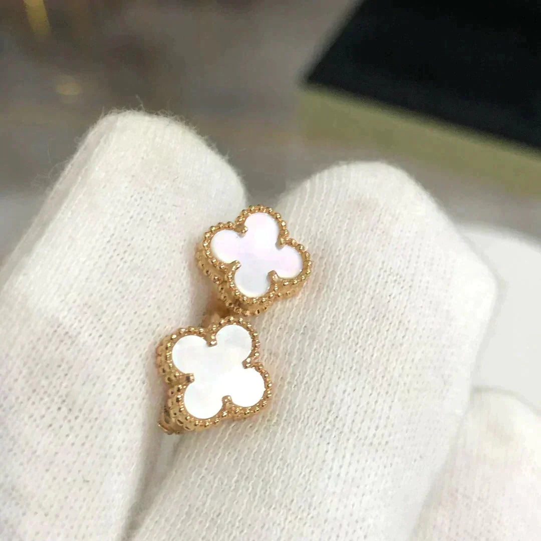 [Perla Lux]CLOVER MINI 9.5MM WHITE MOP EARRINGS