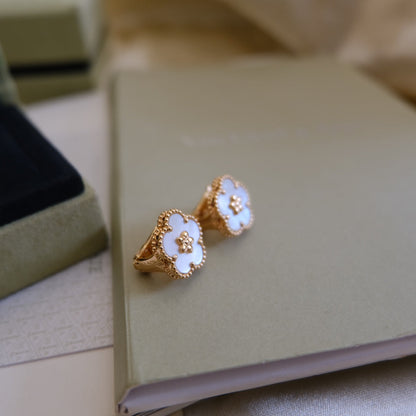 [Perla Lux]LUCKY WHITE MOP EARRINGS