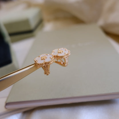 [Perla Lux]LUCKY WHITE MOP EARRINGS