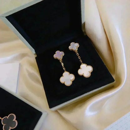 [Perla Lux]CLOVER 2 MOTIF WHITE MOP EARRINGS