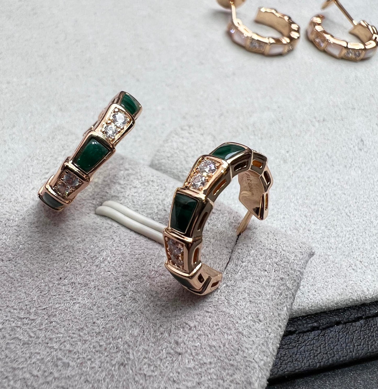 [Perla Lux]SERPENTI MALACHITE PINK GOLD EARRINGS