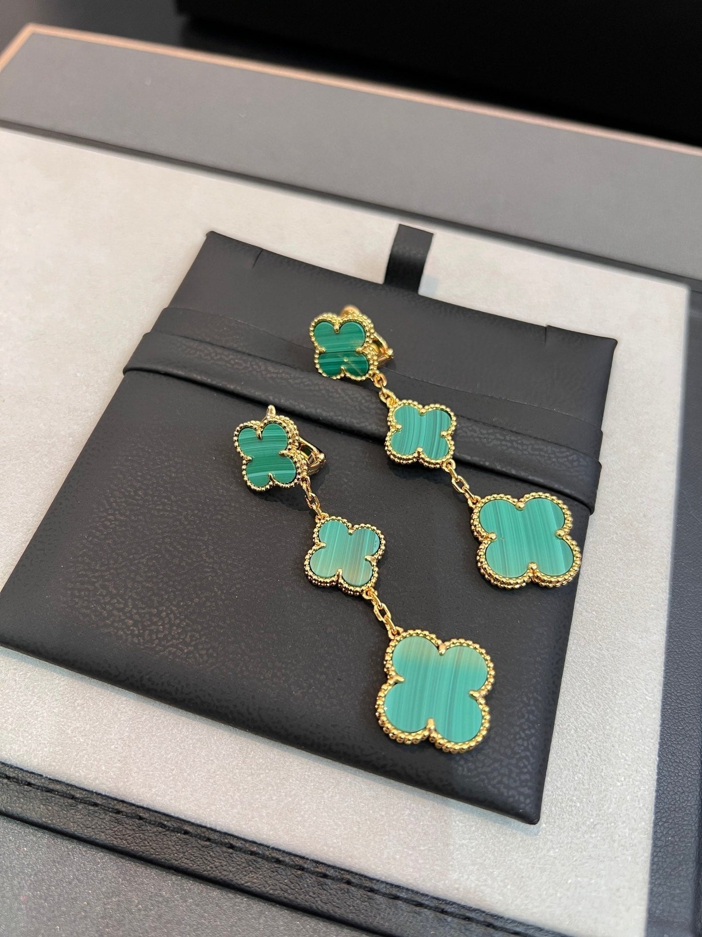 [Perla Lux]CLOVER MALACHITE 3 MOTIFS GOLD